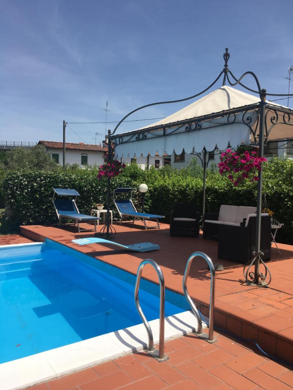 Bed and Breakfast Maison Mami Sarzana Exterior foto
